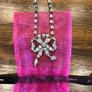 Betsy Johnson bow necklace